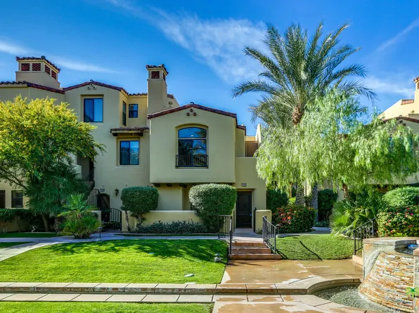 236 W Villorrio Dr, Palm Springs, CA 92262