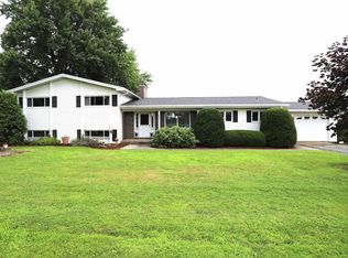 246 State Route 105, Newport, VT 05855