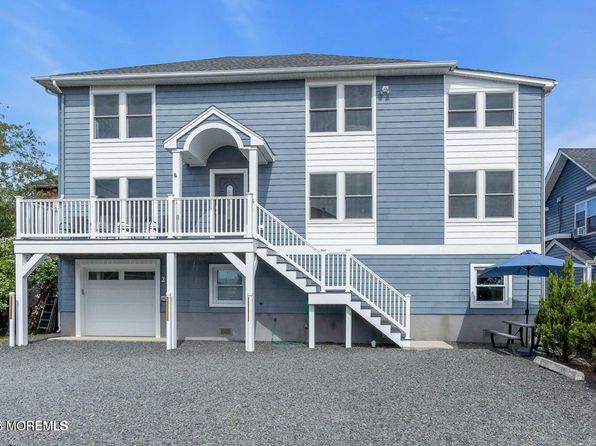27 Arnold Ave