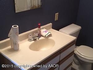 4th image of 215 Dawn Dr