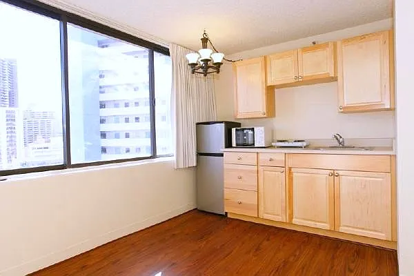 444 Niu St #12F — Photo 1