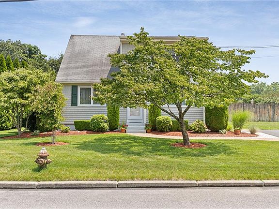 2nd image of 230 Locust Glen Dr