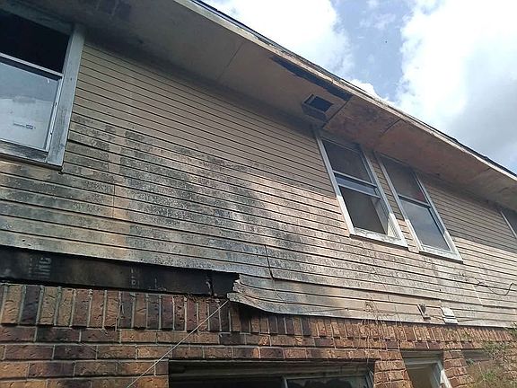 3rd image of 5863 Tullis Dr