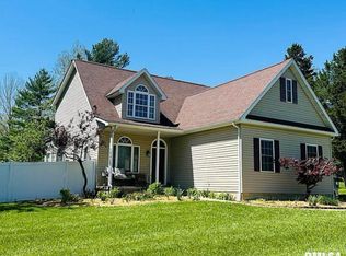 375 Union Hill Rd, Carbondale, IL 62903