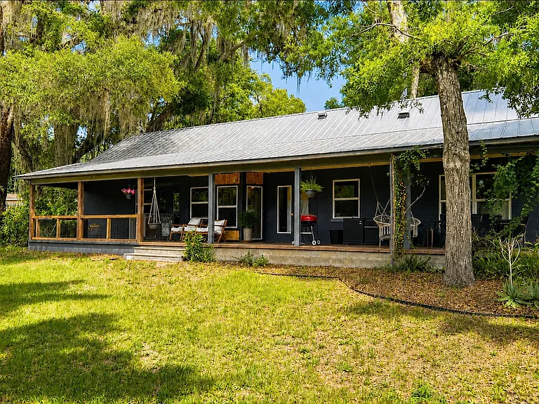 193 E Cowpen Lake Rd — Photo 2