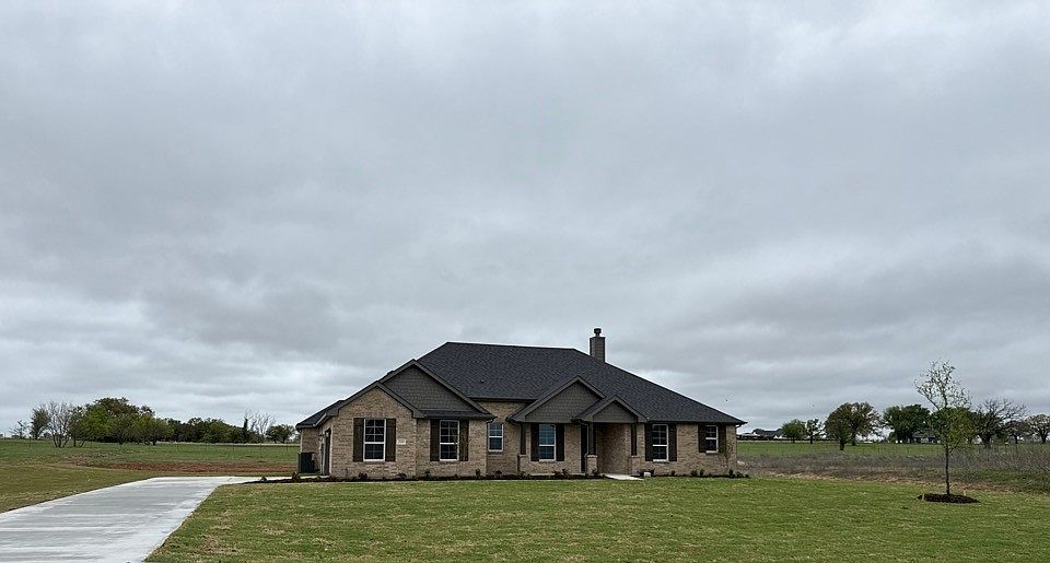 1st image of 209 Lonicera Ln