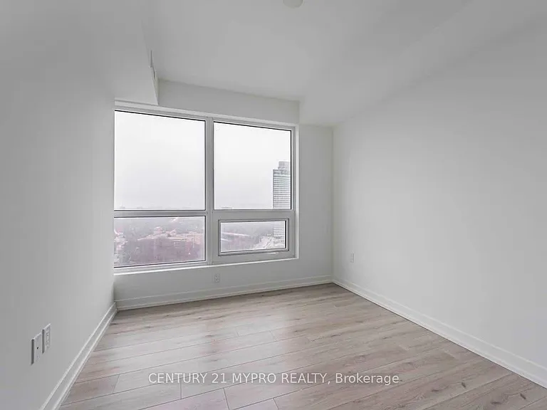 395 Bloor St E #2008 — Photo 11