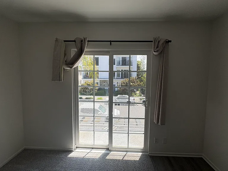 405 Corona Del Mar #6 — Photo 12