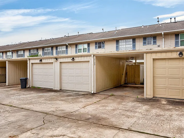 2109 Lander Ln #79 — Photo 28
