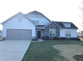 28 Churchhill Dr, Fort Mitchell, AL