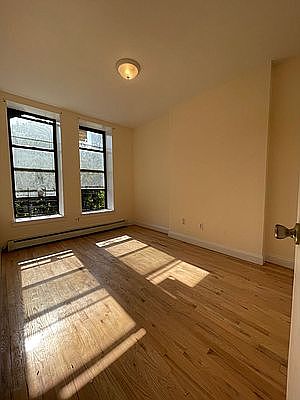 5th image of 54 Rogers Ave #2