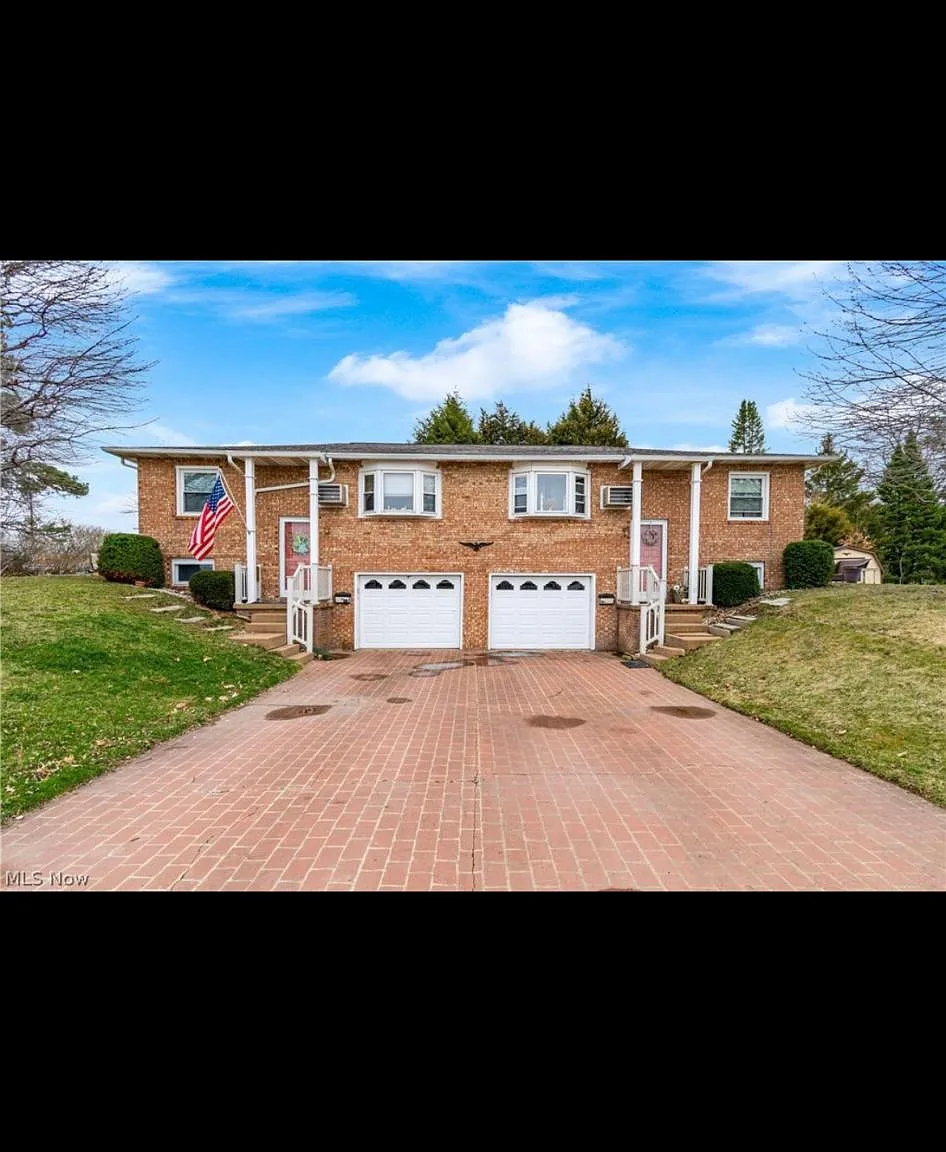 606 Wise Ave NE — Photo 1