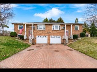 606 Wise Ave NE, North Canton, OH 44720