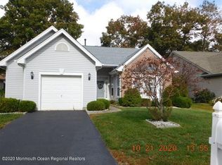 94 Sandpiper Dr, Bayville, NJ 08721