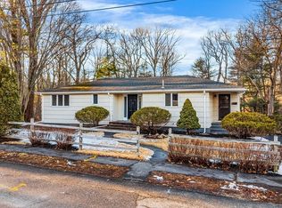 7 Pinewood Rd, Peabody, MA 01960