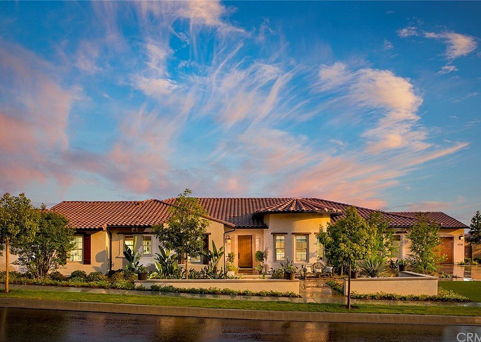 1st image of 1216 Iris Ln