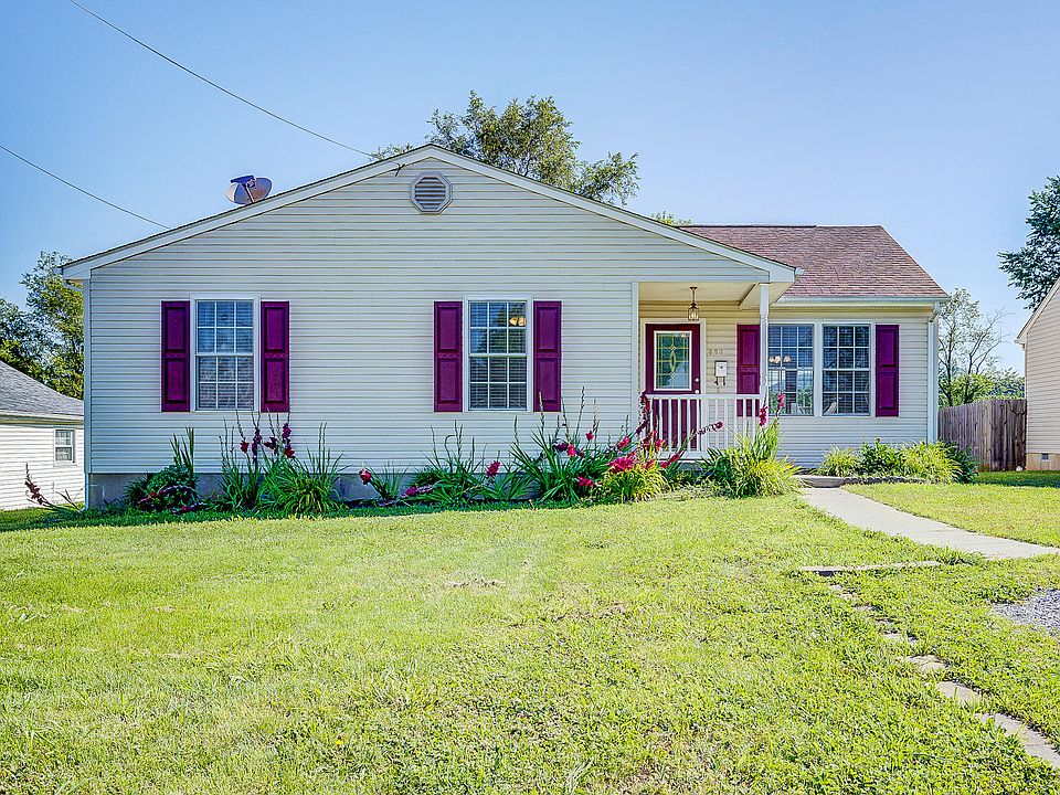 1st image of 860 Cottage Ave