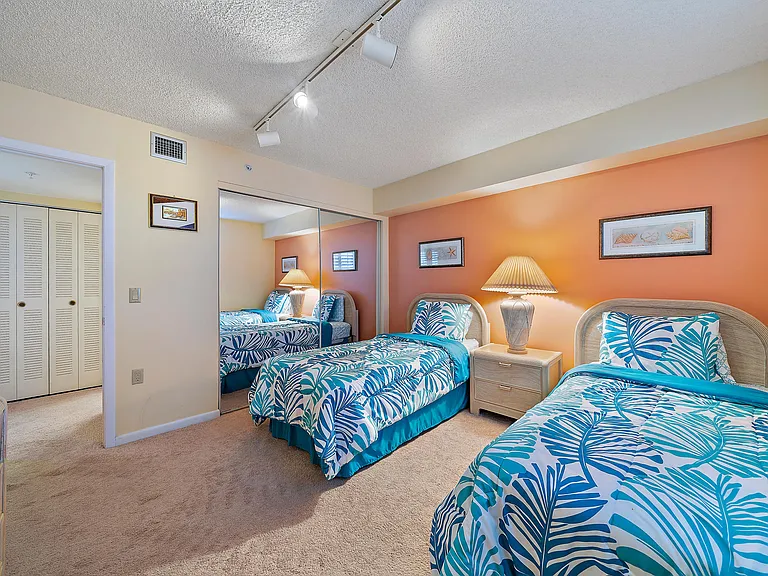 2601 Marina Isle Way #402 — Photo 39