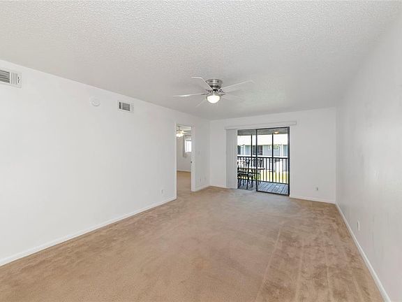 3rd image of 6033 34th St W APT 58