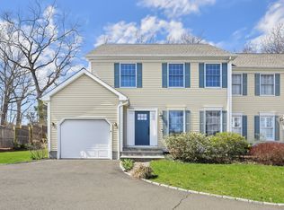 138 Forest St #1, New Canaan, CT 06840