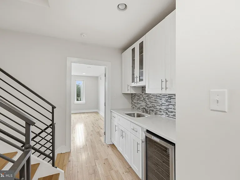 2313 Ellsworth St — Photo 21
