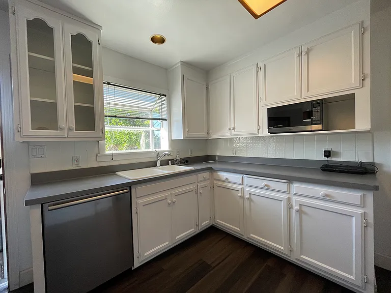 1775 141st Ave — Photo 3