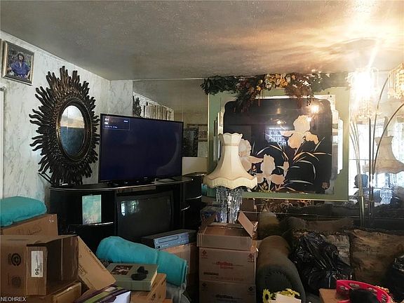 4th image of 17504 Fairville Ave