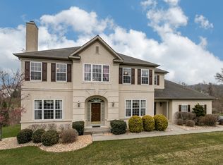 337 Creek Crossing Ln, Chester Springs, PA 19425