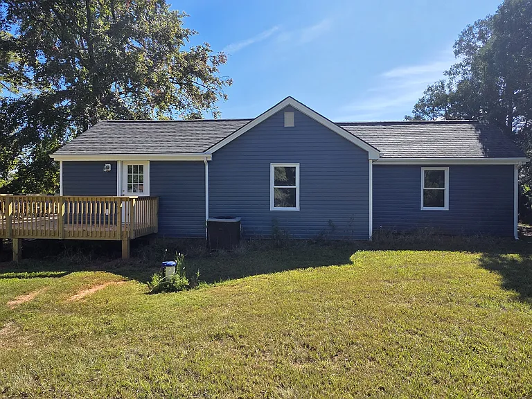 297 Lakestone Rd — Photo 5