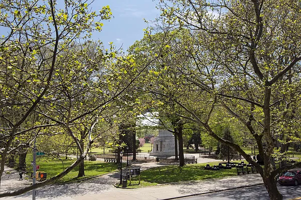 Sold by Brooklyn Real Inc | media 3