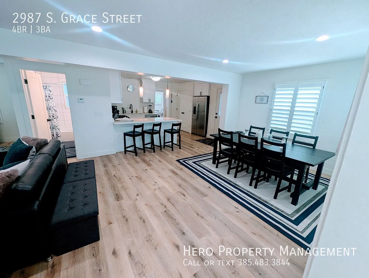 Spacious 4-Bedroom Home with a Large Fenced Backyard! — Photo 3