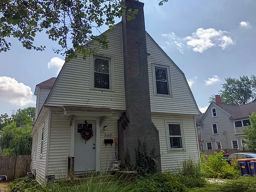 360 Carlton Ave SE Photo 1
