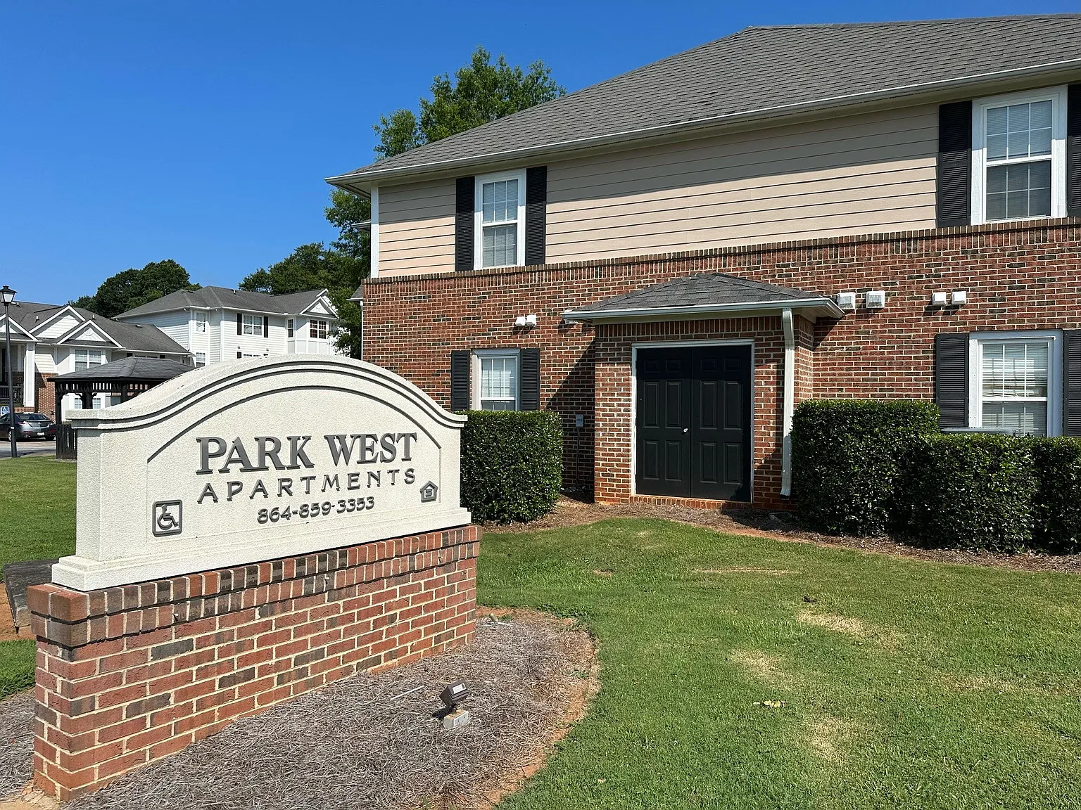 Park West — Photo 2