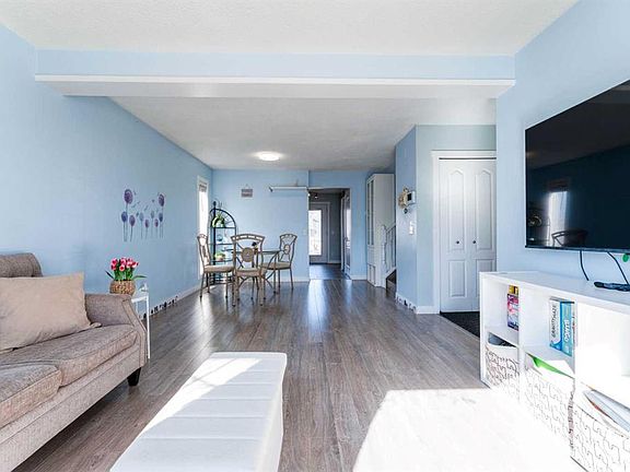 2nd image of 126 S Erin Rd SE