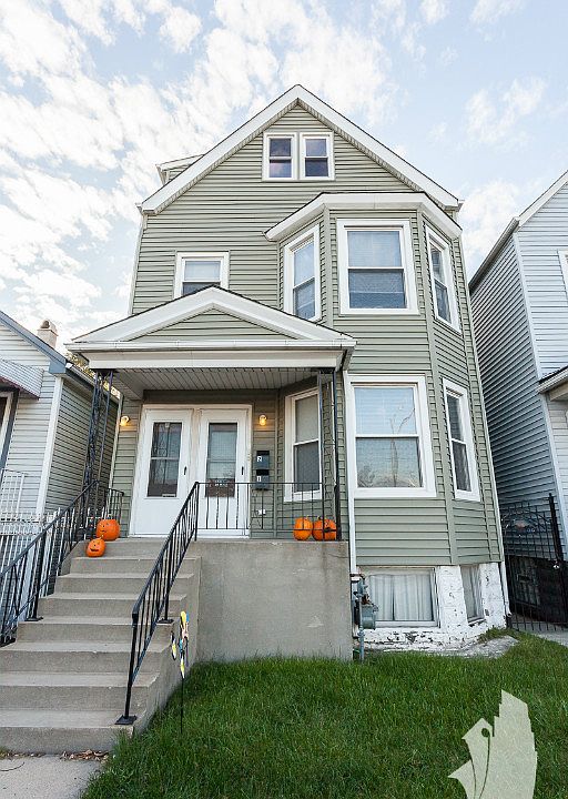 1st image of 3034 N Kedzie Ave #1