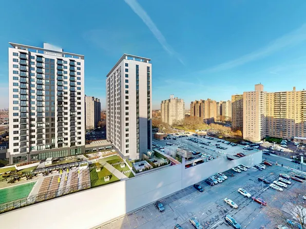 2932 West Fifth Street image 6 of 14