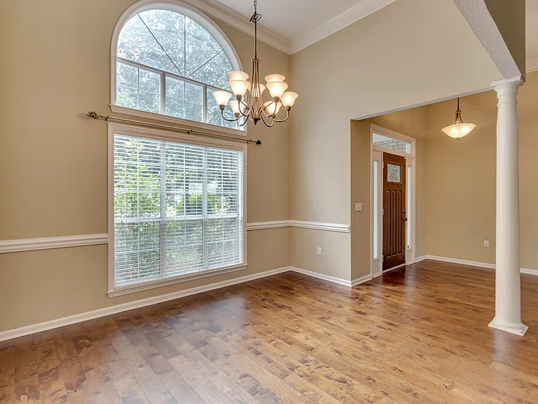 24 Dover Dr — Photo 3