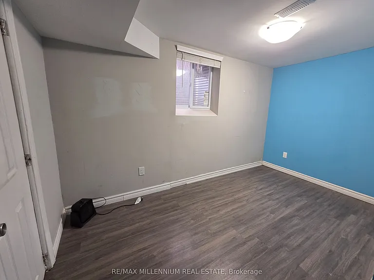 80 Rainier Sq #BASEMENT — Photo 19