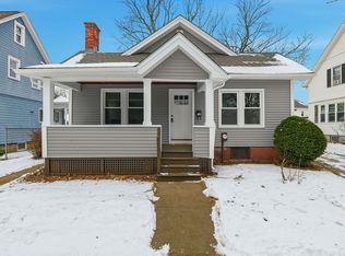 72 Sunapee St, Springfield, MA 01108