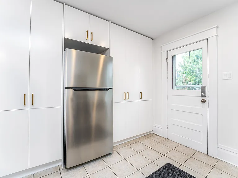 119 Hopewell Ave — Photo 22
