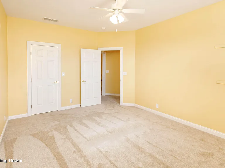 9511 Felsmere Cir — Photo 40