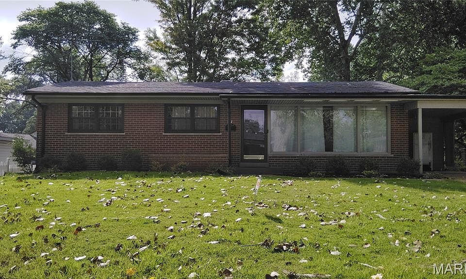 1st image of 2 Saint Rose Ct