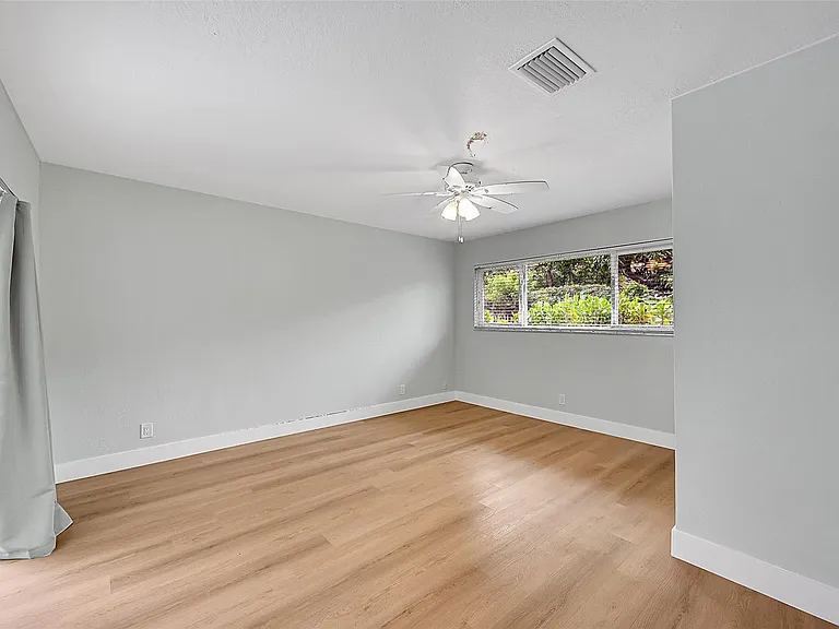 1480 SW 66th Ter — Photo 37