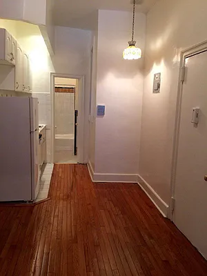 Rented by Bohemia Realty Group | media 18