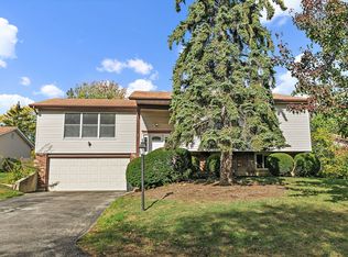 530 Ramblewood Ct, Lake Zurich, IL