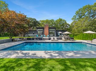 12 Woodhollow Dr, East Hampton, NY 11937