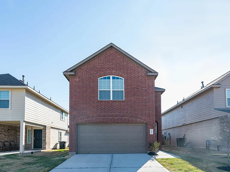 13235 Ingram Gap Ln — Photo 1