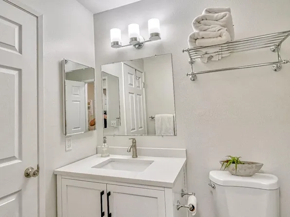 1615 Merritt Dr, Novato, CA 94949