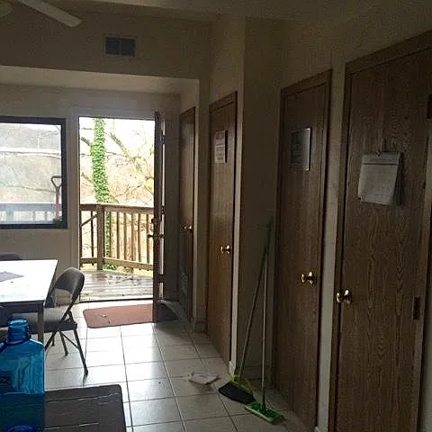 3 bed, 2124 sqft, $2,280 — Photo 3
