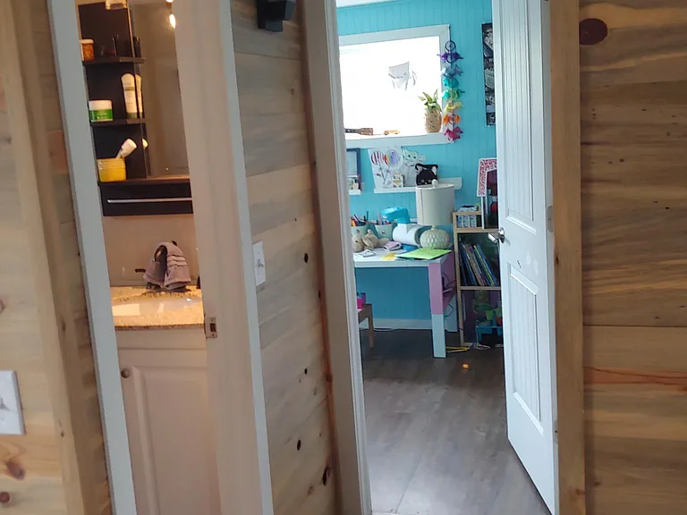 2134 W Vine Dr — Photo 5